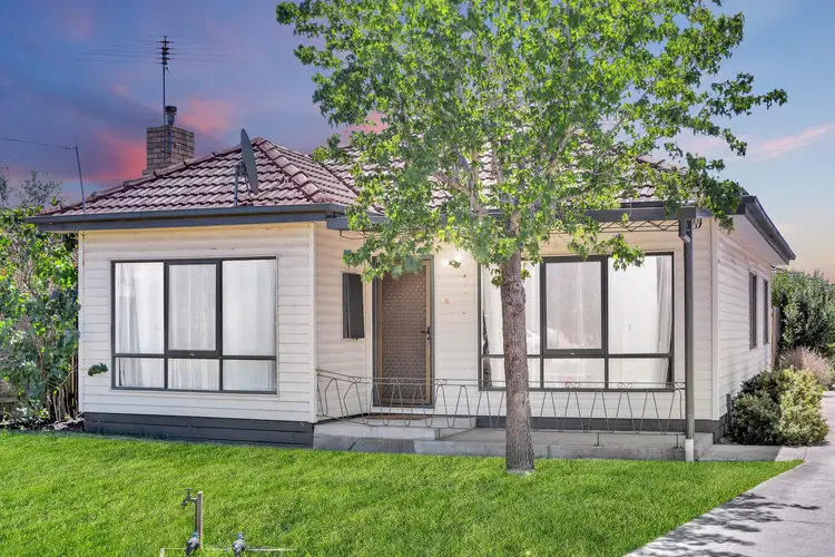 1/56 Dumfries Street, Deer Park VIC 3023