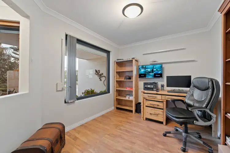 Sixth view of Homely house listing, 5 Calais Vista, Port Kennedy WA 6172
