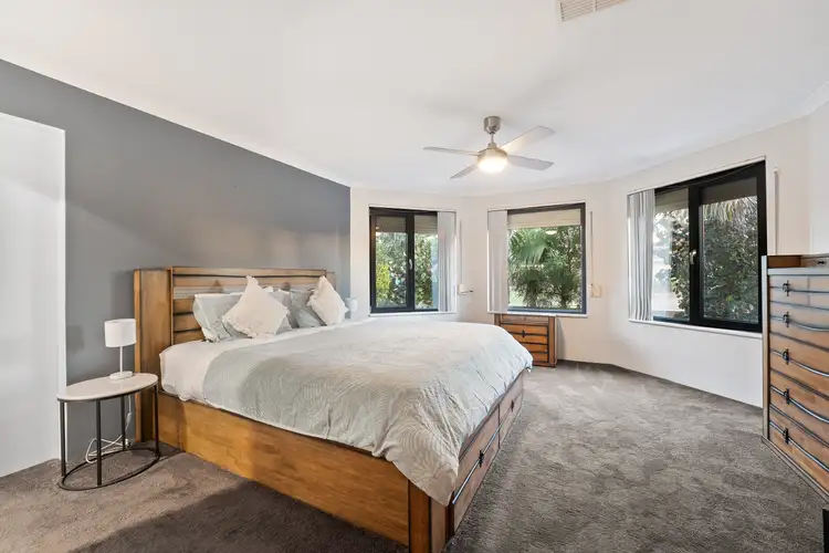 Seventh view of Homely house listing, 5 Calais Vista, Port Kennedy WA 6172