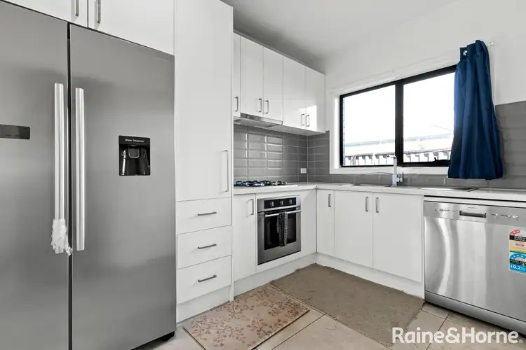 Fourth view of Homely house listing, 2/8 Ortolan Avenue, Broadmeadows VIC 3047