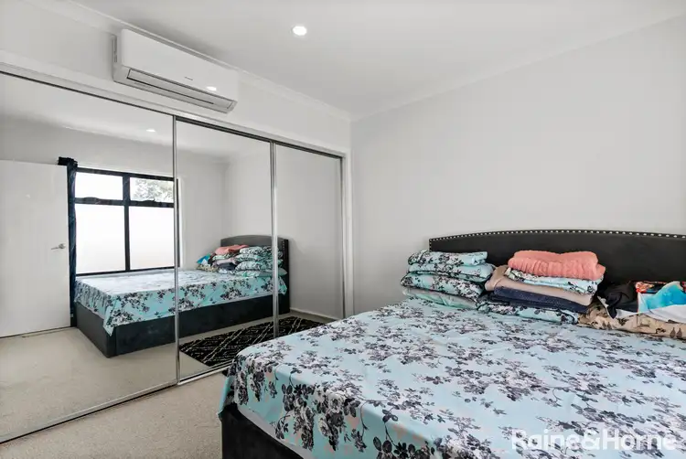 Fifth view of Homely house listing, 2/8 Ortolan Avenue, Broadmeadows VIC 3047