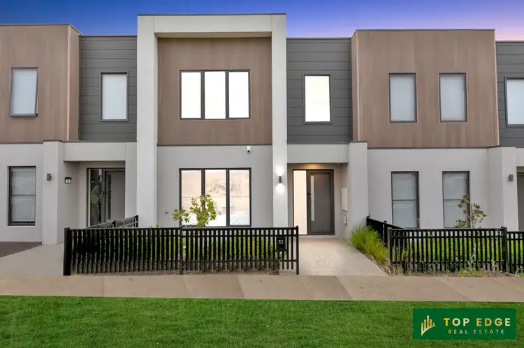 11 Sunflower Walk, Bonnie Brook VIC 3335