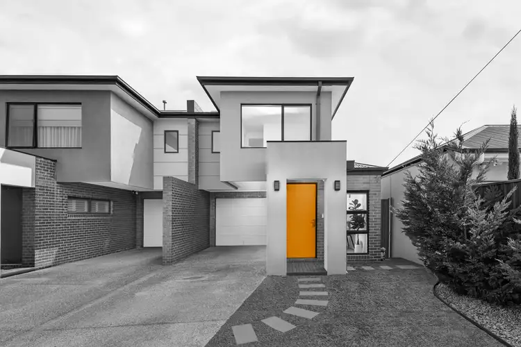 8 Curtin Avenue, Hadfield VIC 3046