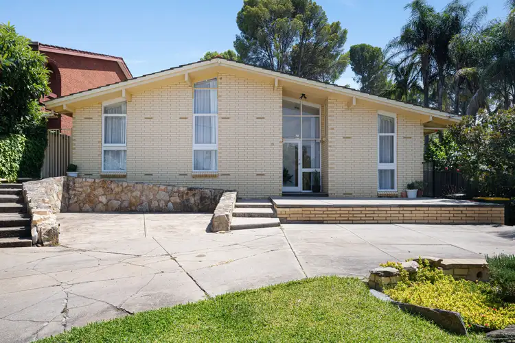 16 Windsor Road, Highbury SA 5089