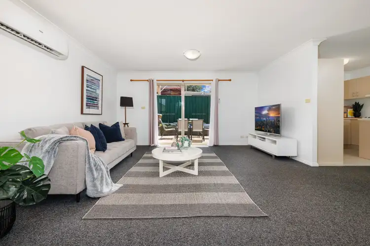 2/11 Aitchandar Road, Ryde NSW 2112
