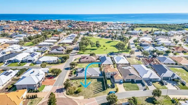 25 Sail Avenue, Wannanup WA 6210
