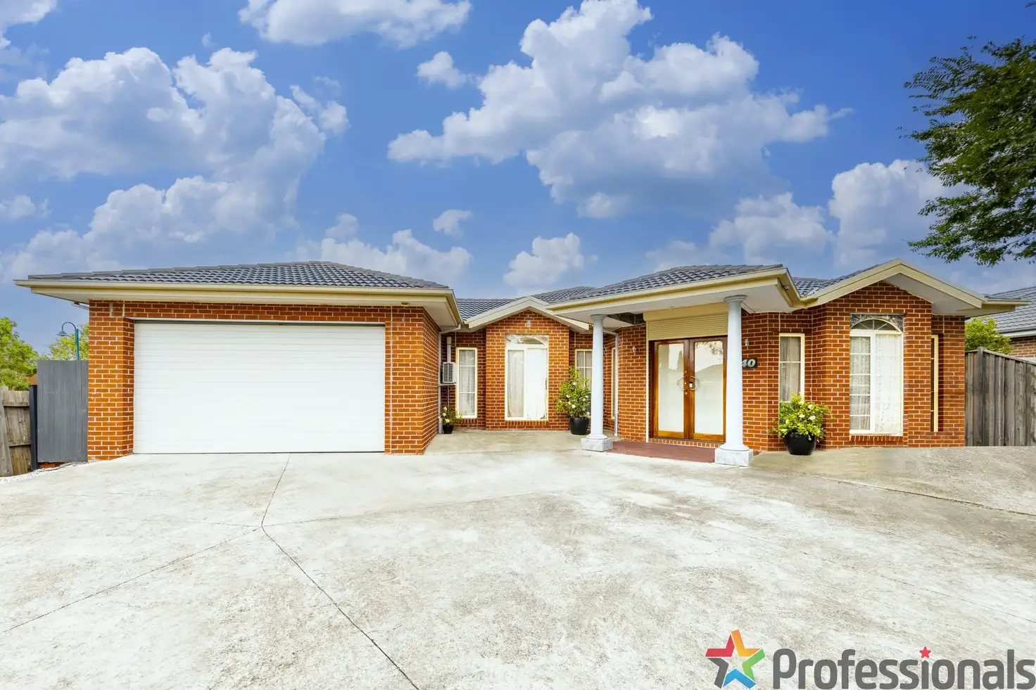 Main view of Homely house listing, 40 Litchfield Way, Taylors Hill VIC 3037