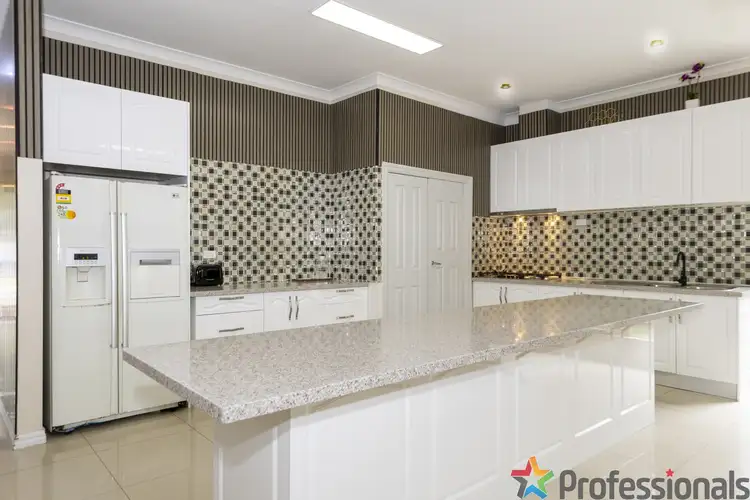 Fifth view of Homely house listing, 40 Litchfield Way, Taylors Hill VIC 3037