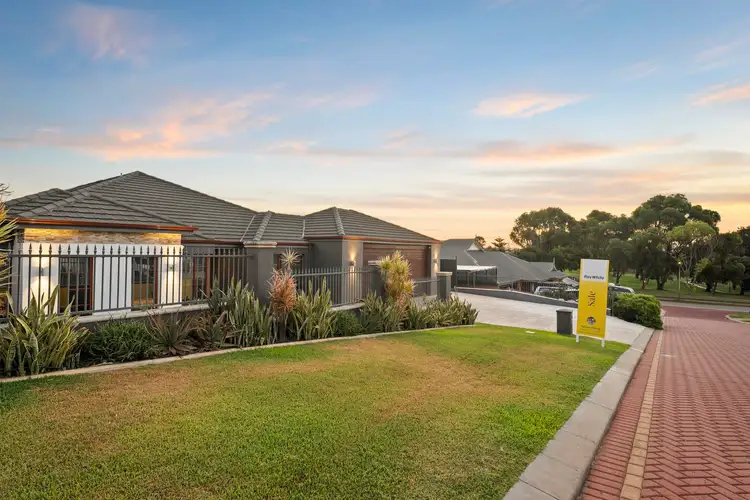 Third view of Homely house listing, 6 Wedgetail Close, Singleton WA 6175