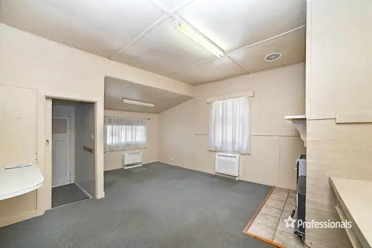 Fifth view of Homely house listing, 10-12 Clarence Street, Hamilton VIC 3300