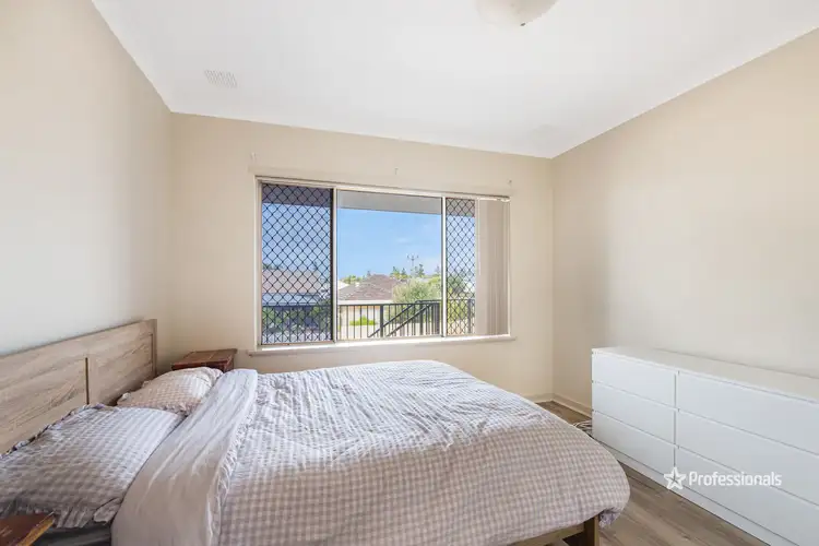Sixth view of Homely house listing, 4/121 Gregory Street, Beachlands WA 6530