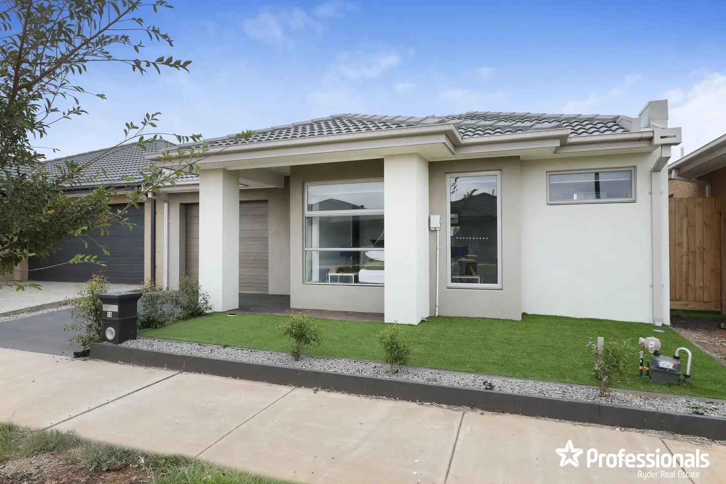 Main view of Homely house listing, 10 Gansha Street, Weir Views VIC 3338