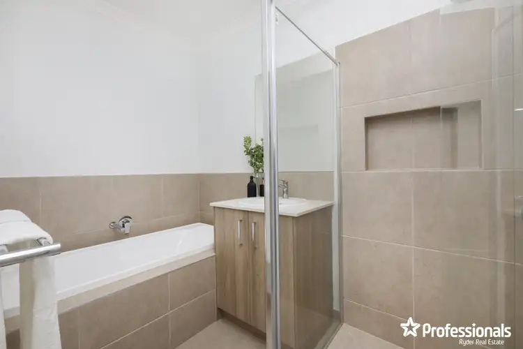 Fifth view of Homely house listing, 10 Gansha Street, Weir Views VIC 3338