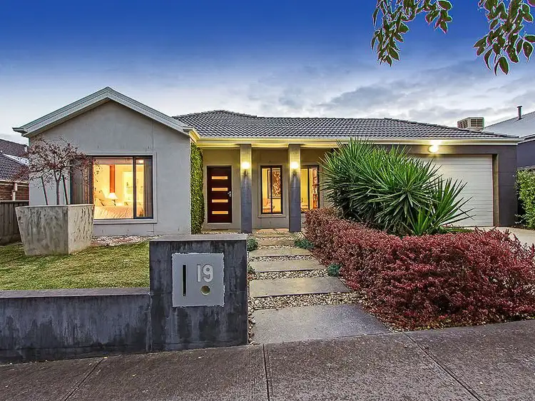 Main view of Homely house listing, 19 Lauderdale Drive, Craigieburn VIC 3064