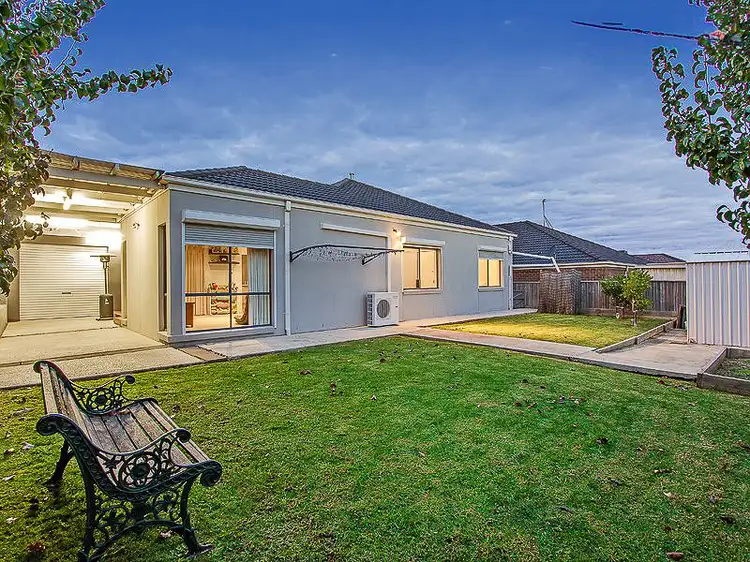 Fifth view of Homely house listing, 19 Lauderdale Drive, Craigieburn VIC 3064