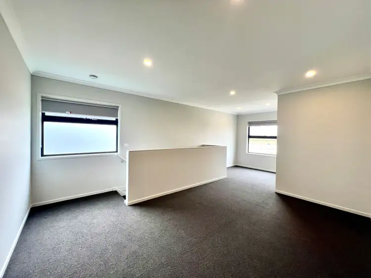 Fifth view of Homely house listing, 18 Newfoundland Circuit, Bonnie Brook VIC 3335