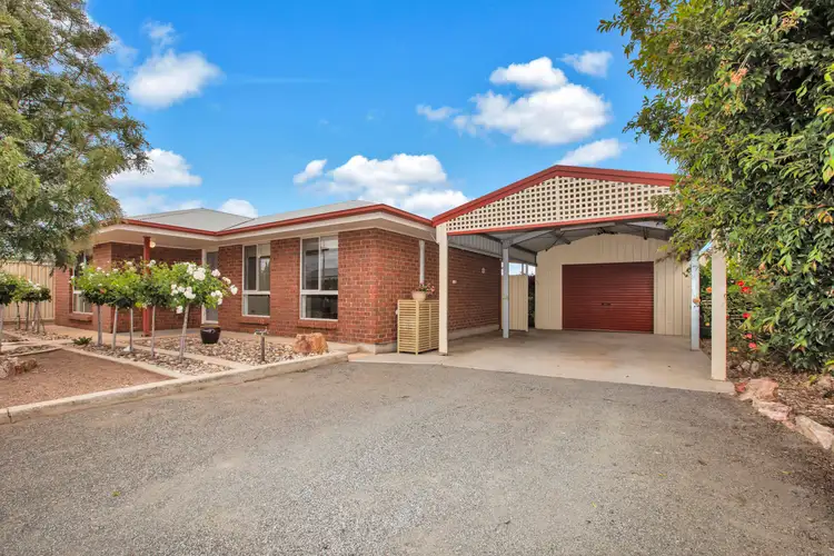 4 Burnett Street