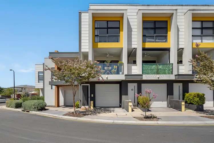3 Steeplechase Avenue, St Clair SA 5011
