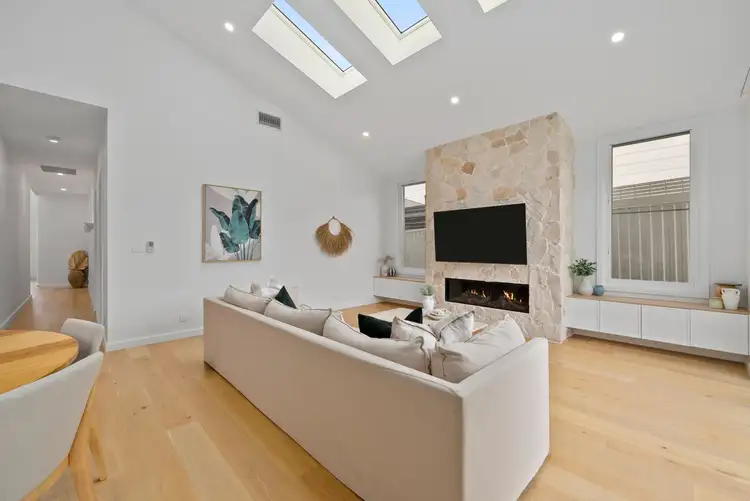 Fifth view of Homely house listing, 33 George Evans Road, Killarney Vale NSW 2261