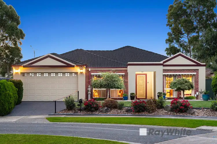 1 Meadow Croft Court, Cranbourne East VIC 3977