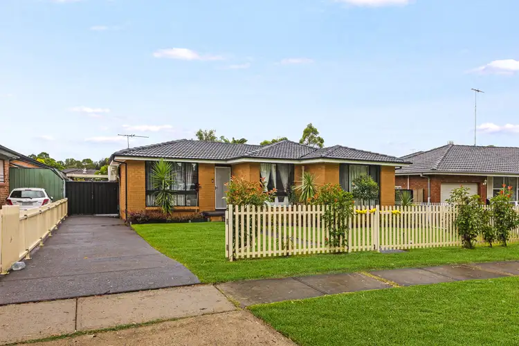 92 Tallagandra Drive, Quakers Hill NSW 2763