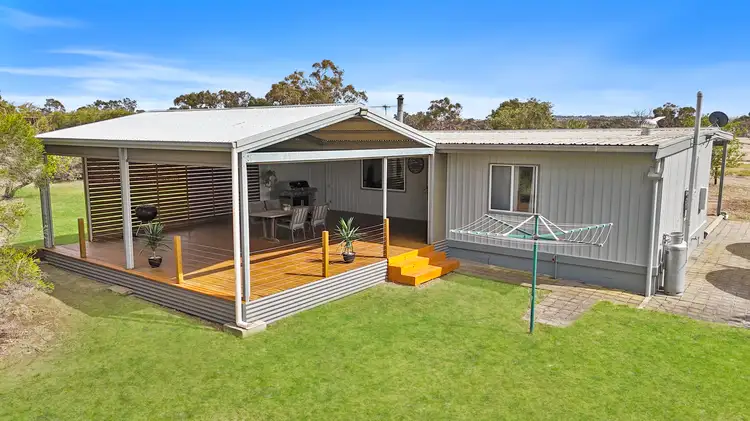 42 Gundaroo Road