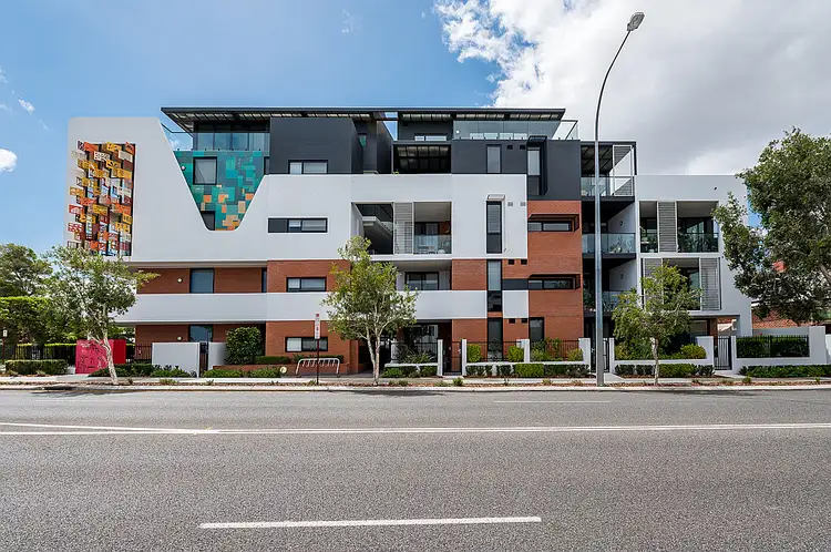570 William Street