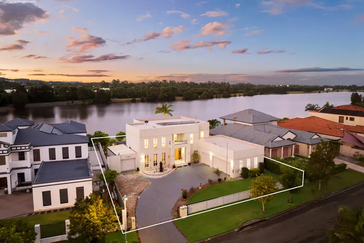 19 Princeton Street, Oxenford QLD 4210