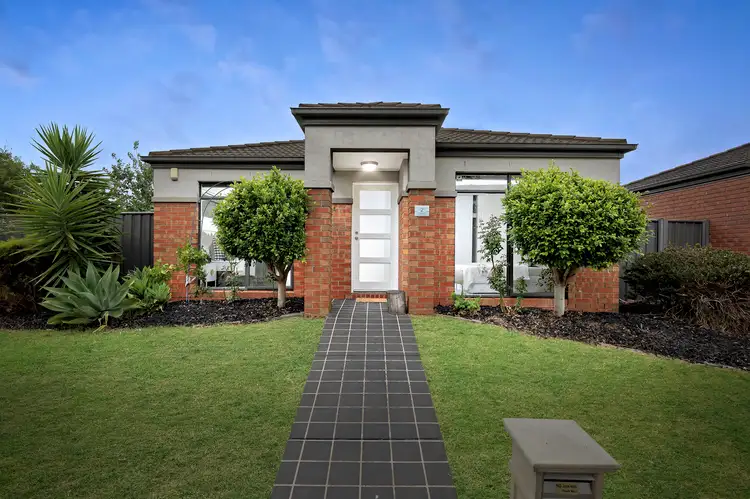 2 Yalding Place, Deer Park VIC 3023