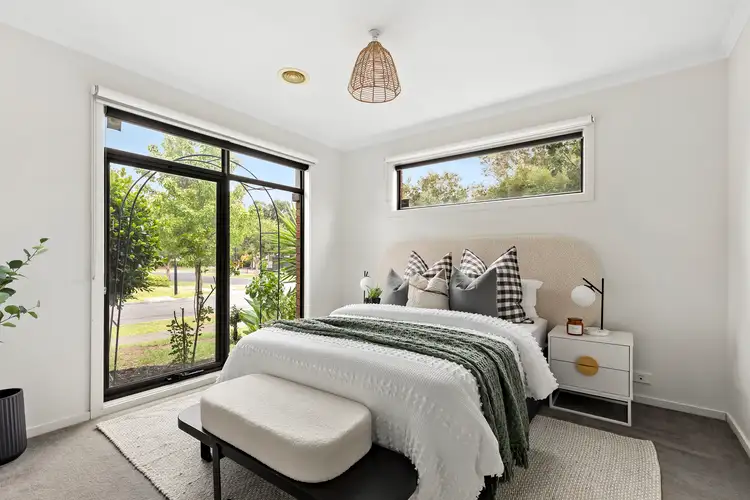 Fifth view of Homely house listing, 2 Yalding Place, Deer Park VIC 3023