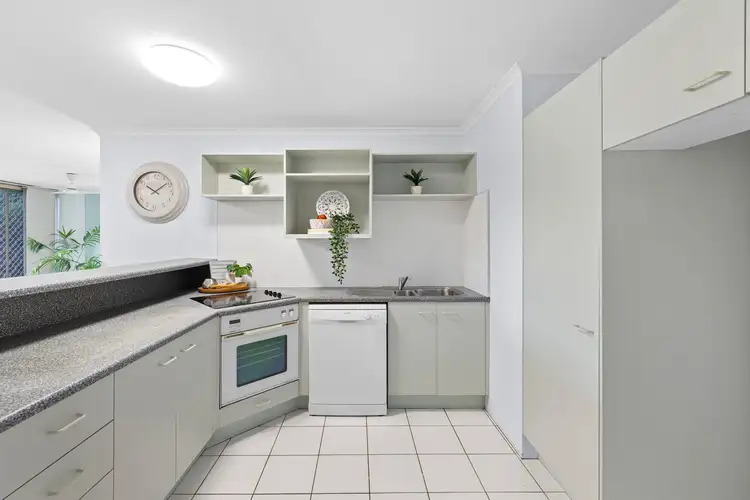 Fifth view of Homely apartment listing, 2/60 Swann Road, Taringa QLD 4068