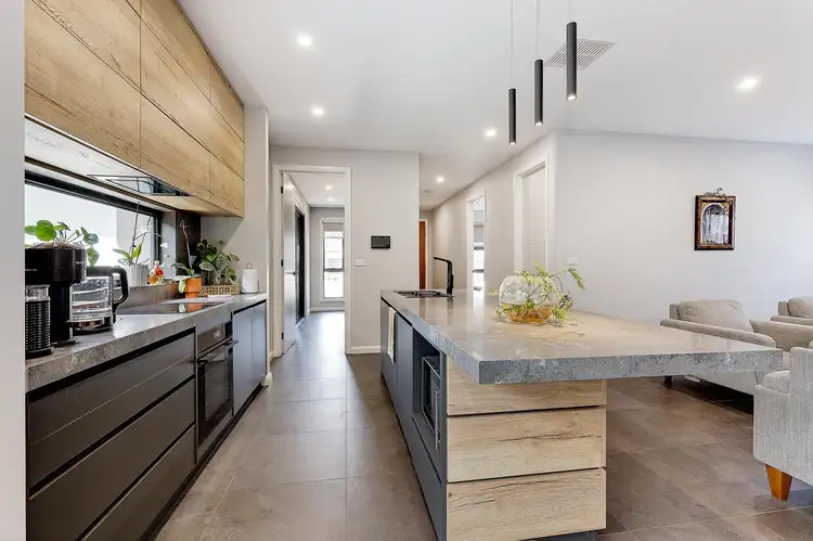 Fifth view of Homely house listing, 40 Sumar Drive, Craigieburn VIC 3064