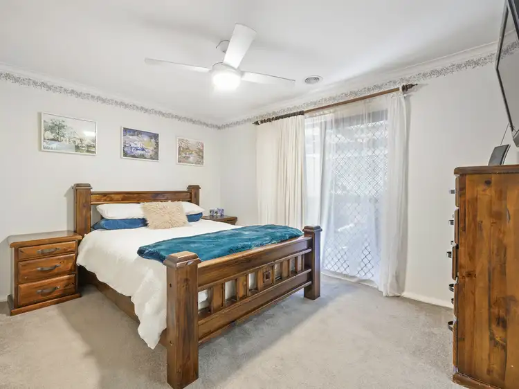 Sixth view of Homely house listing, 90 Baranbale Way, Springdale Heights NSW 2641