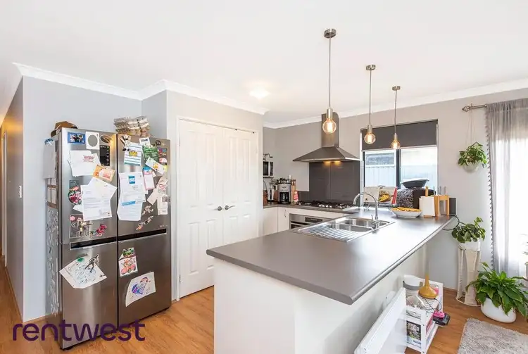 Sixth view of Homely house listing, 10 Albina Way, Baldivis WA 6171