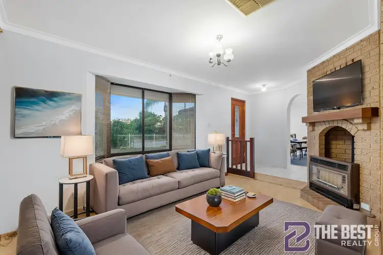 Fifth view of Homely house listing, 2 Ellendale Court, Seville Grove WA 6112