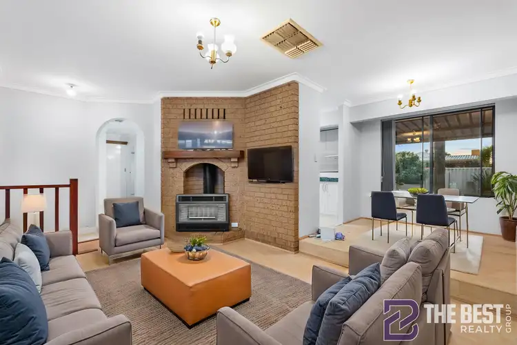 Sixth view of Homely house listing, 2 Ellendale Court, Seville Grove WA 6112