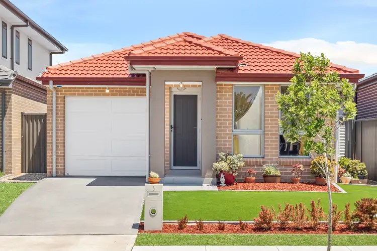 5 Durga Crescent (Grantham Farm), Riverstone NSW 2765