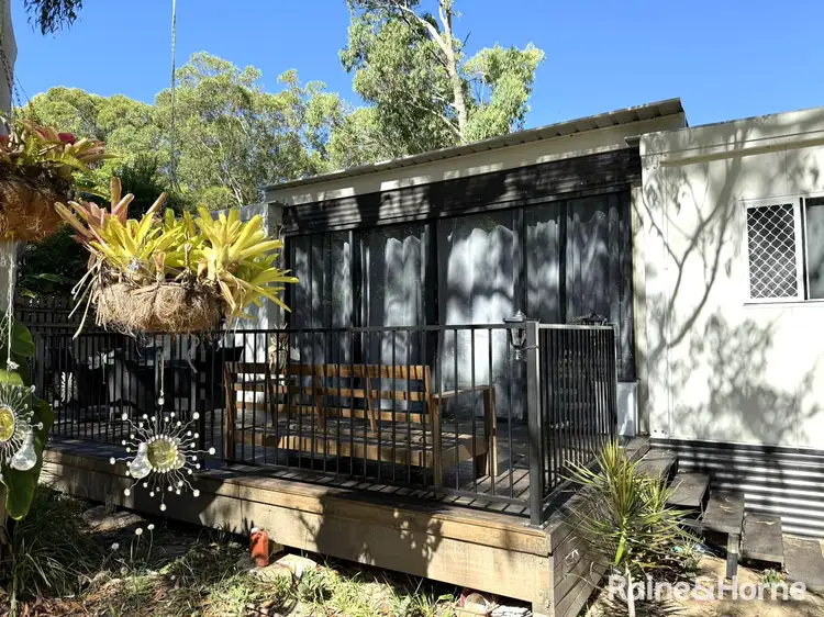 11 Centre Road, Russell Island QLD 4184