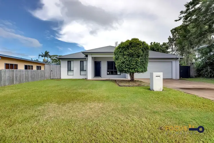 5 Manon St