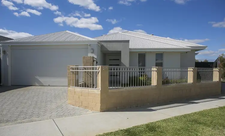 20 Azolla Street, Banksia Grove WA 6031