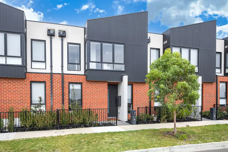 10 Dutch Road, Sunbury VIC 3429