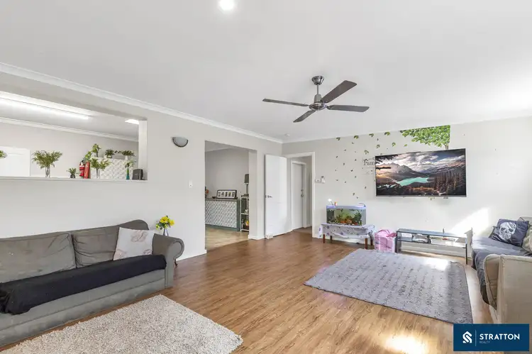 25 Lindy Way, Camillo WA 6111