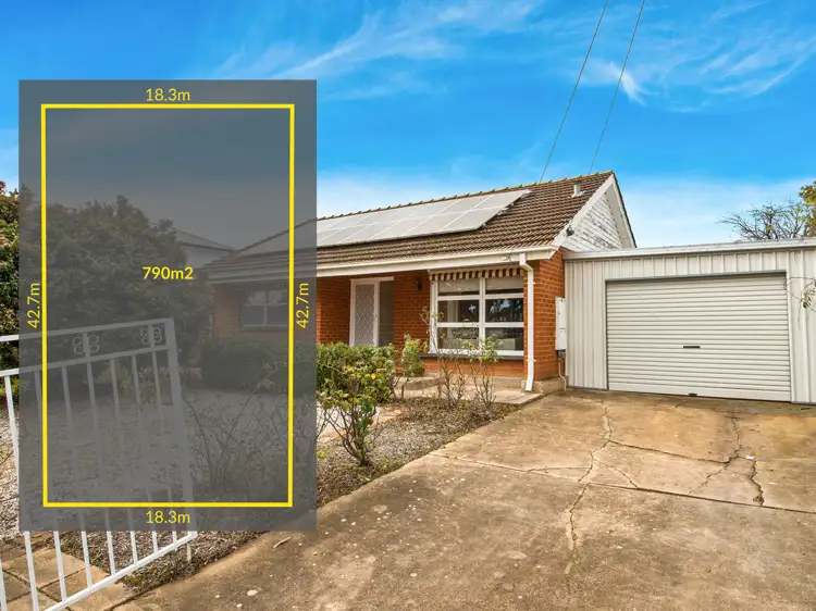 28 East Avenue, Northfield SA 5085