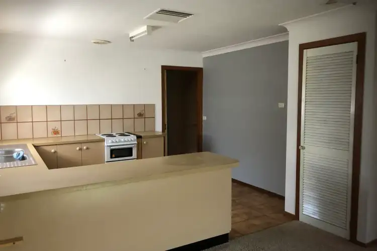 Fourth view of Homely house listing, 4 Lynch Court, Wodonga VIC 3690