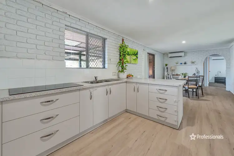 Second view of Homely house listing, 10 Clematis Crescent, Utakarra WA 6530