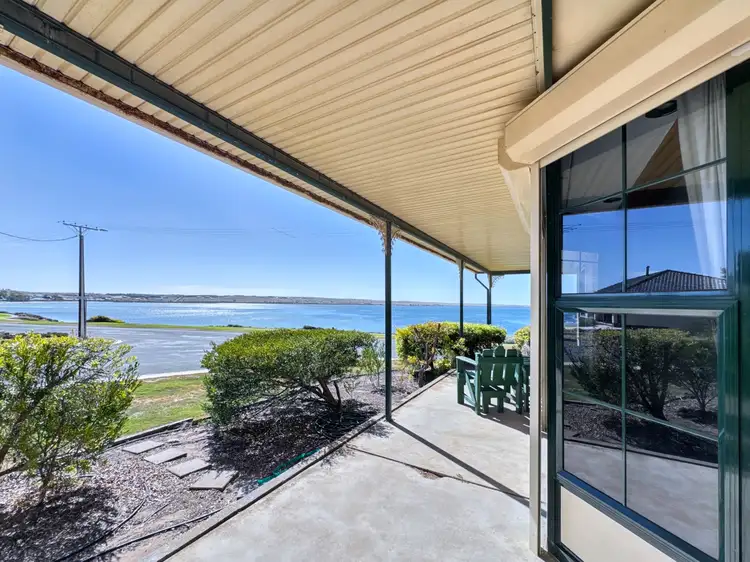 3 Eyre Avenue, Streaky Bay SA 5680