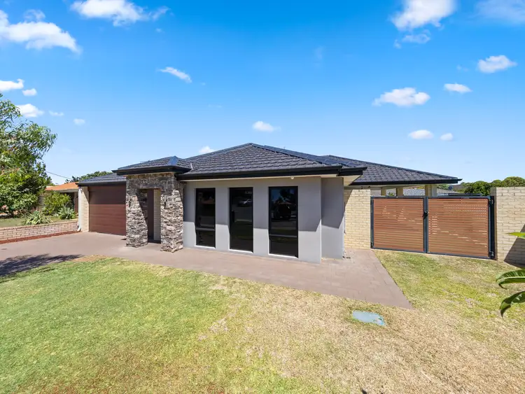 5 Cedar Court