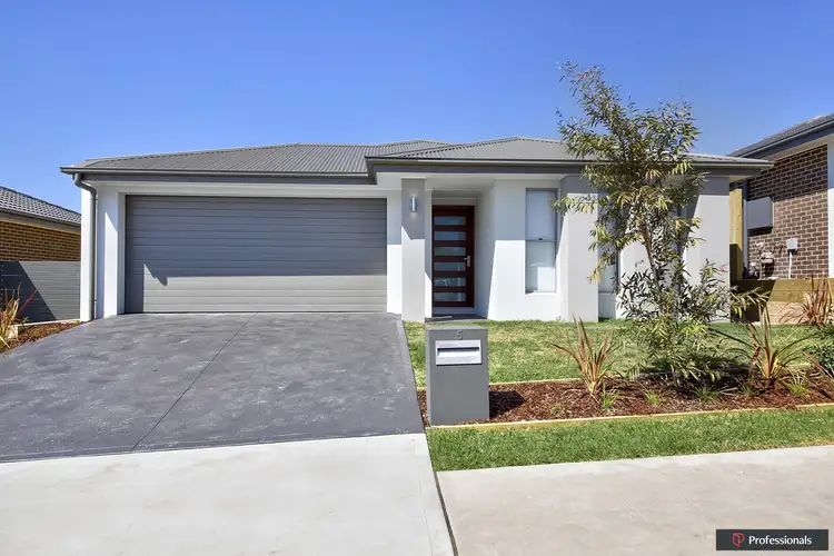 5 Chesham Avenue, Oran Park NSW 2570