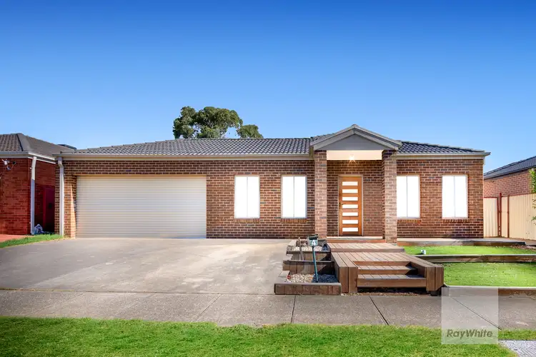 4 Dunbarrim Avenue, Cairnlea VIC 3023