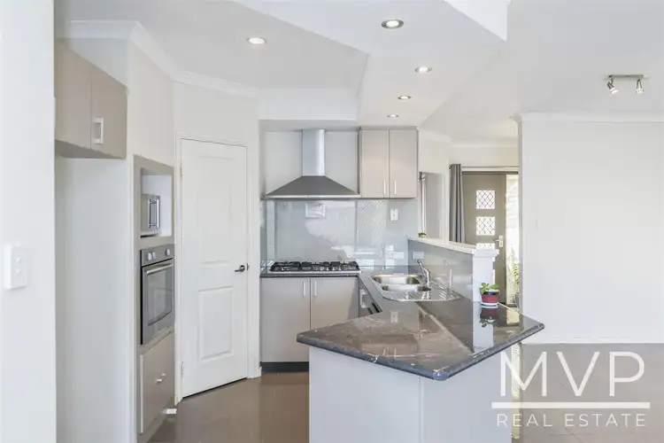 Sixth view of Homely villa listing, 4/5 Oak Street, Cannington WA 6107